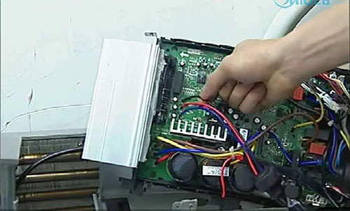 九寨沟美的空调电话是多少